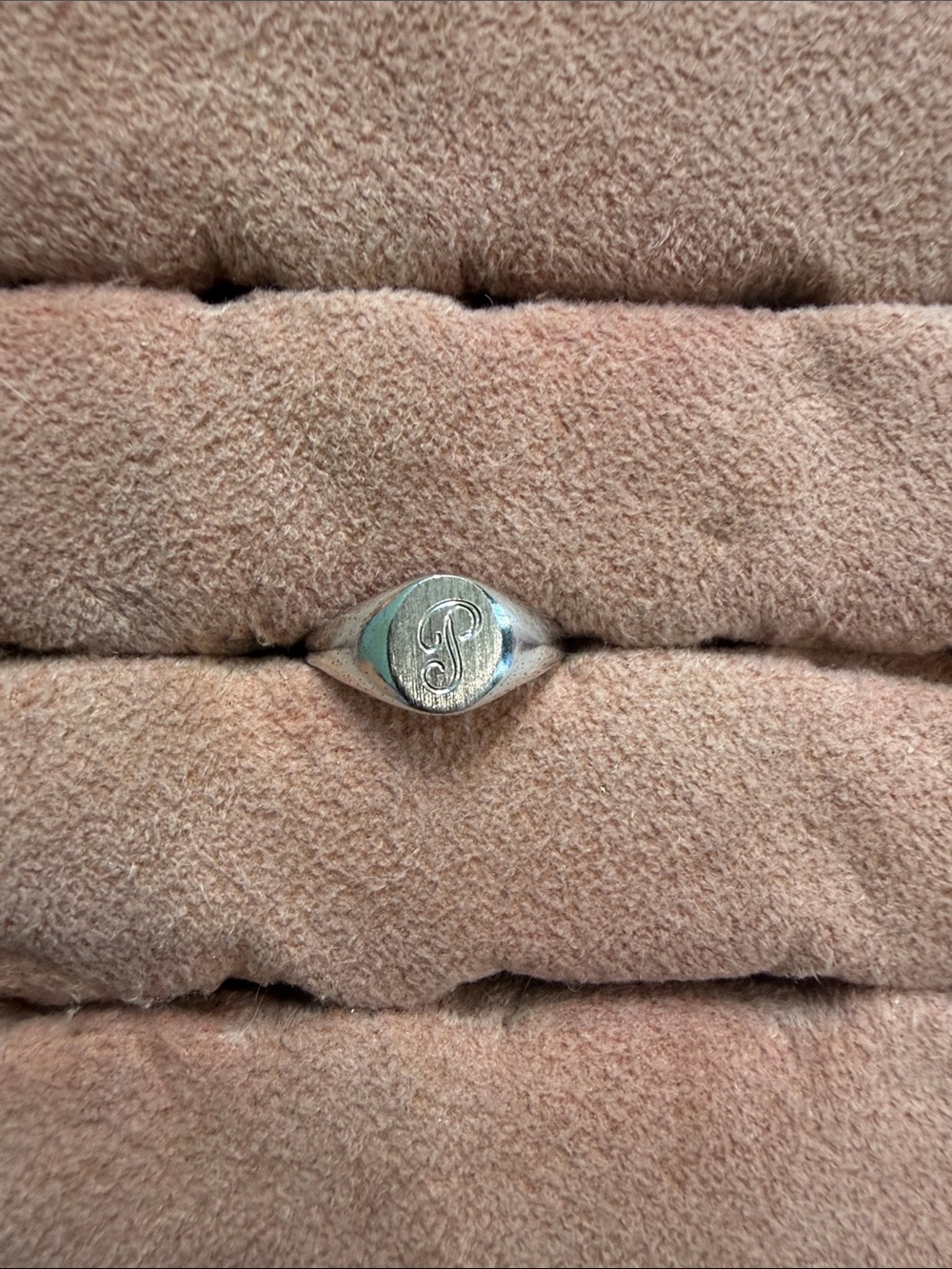 DEADSTOCK UNCAS VINTAGE Sterling Silver signet ring “P” initial ring letter ring
